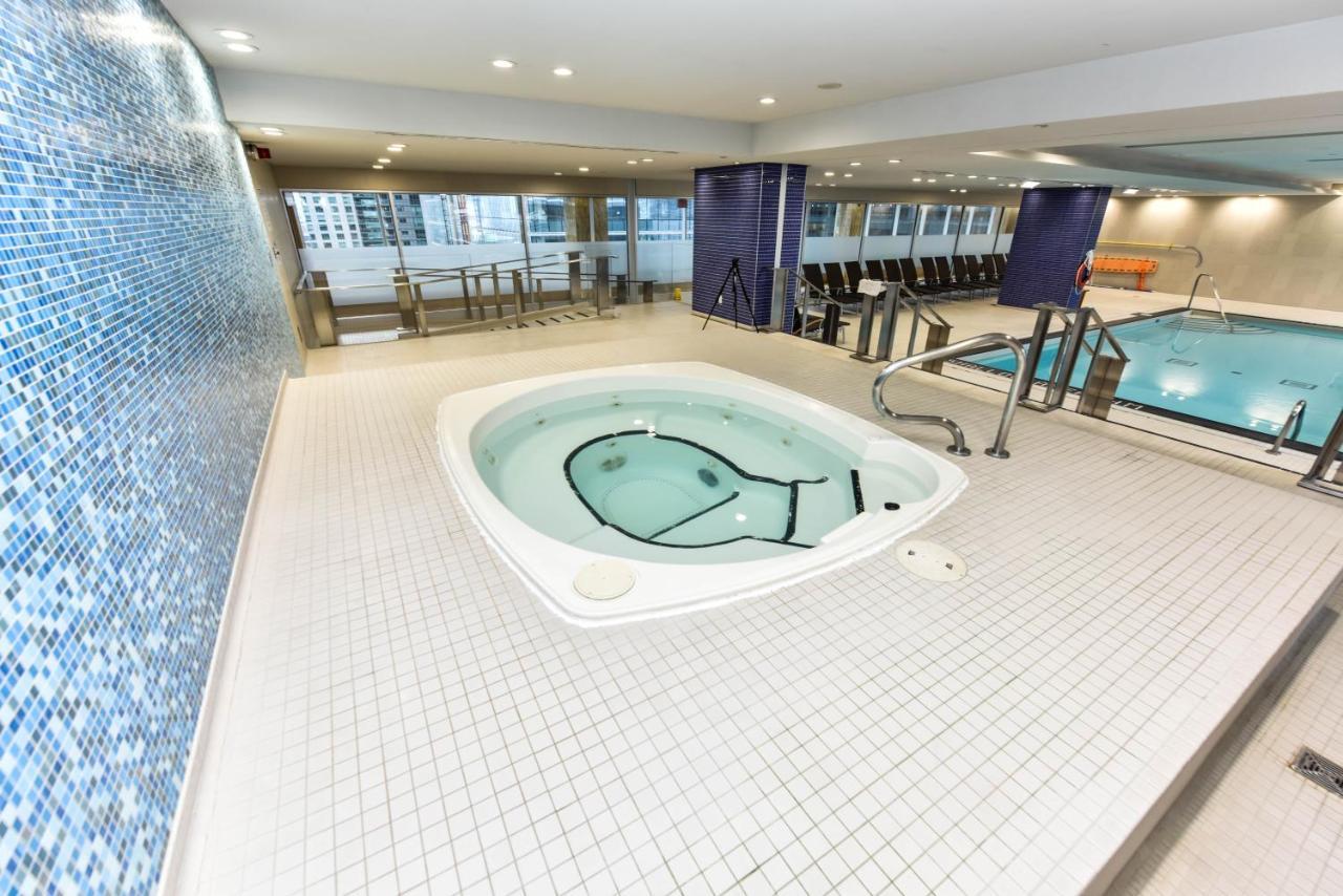 Sarkar Suites - Maple Leaf Square โตรอนโต ภายนอก รูปภาพ
