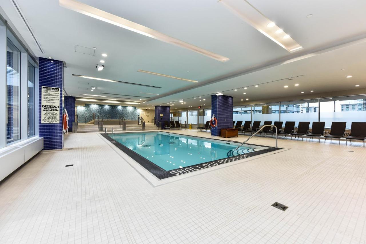 Sarkar Suites - Maple Leaf Square โตรอนโต ภายนอก รูปภาพ