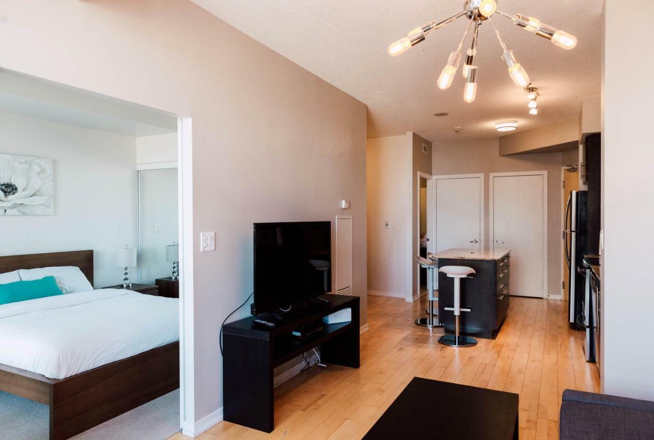 Sarkar Suites - Maple Leaf Square โตรอนโต ภายนอก รูปภาพ