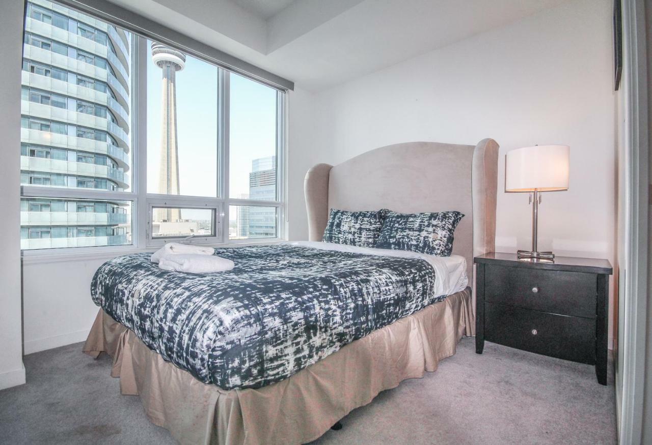 Sarkar Suites - Maple Leaf Square โตรอนโต ภายนอก รูปภาพ