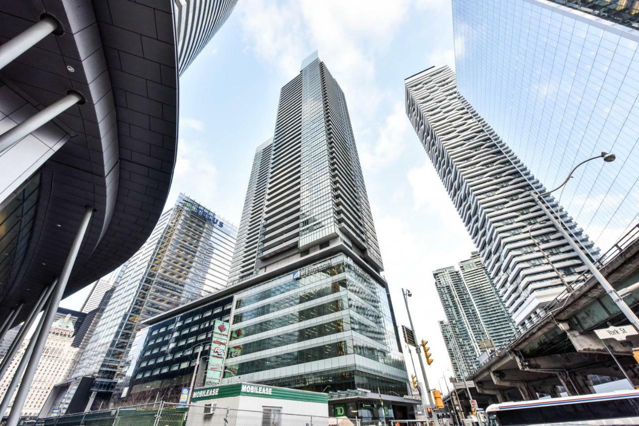 Sarkar Suites - Maple Leaf Square โตรอนโต ภายนอก รูปภาพ