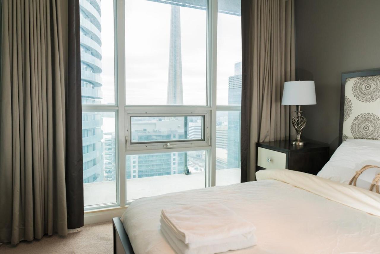 Sarkar Suites - Maple Leaf Square โตรอนโต ภายนอก รูปภาพ