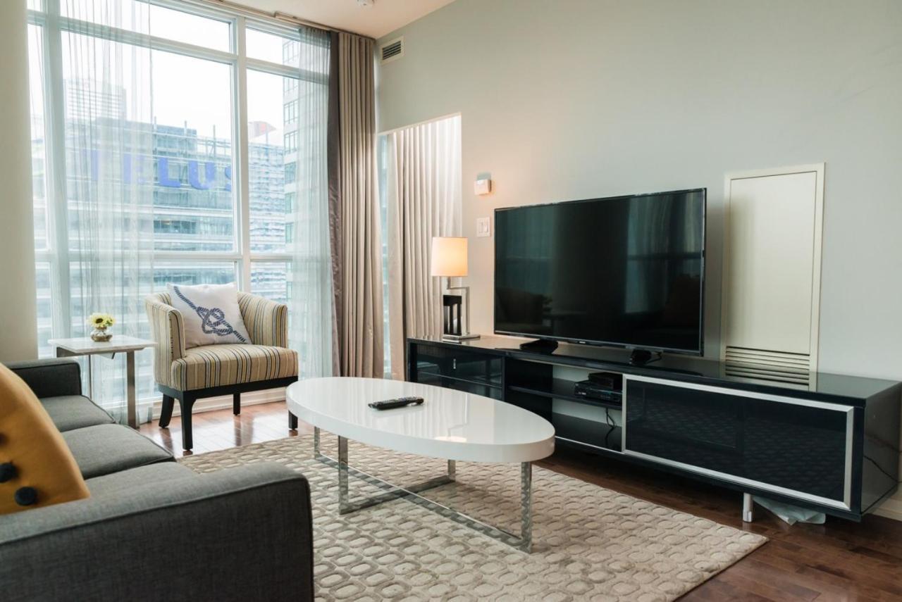Sarkar Suites - Maple Leaf Square โตรอนโต ภายนอก รูปภาพ