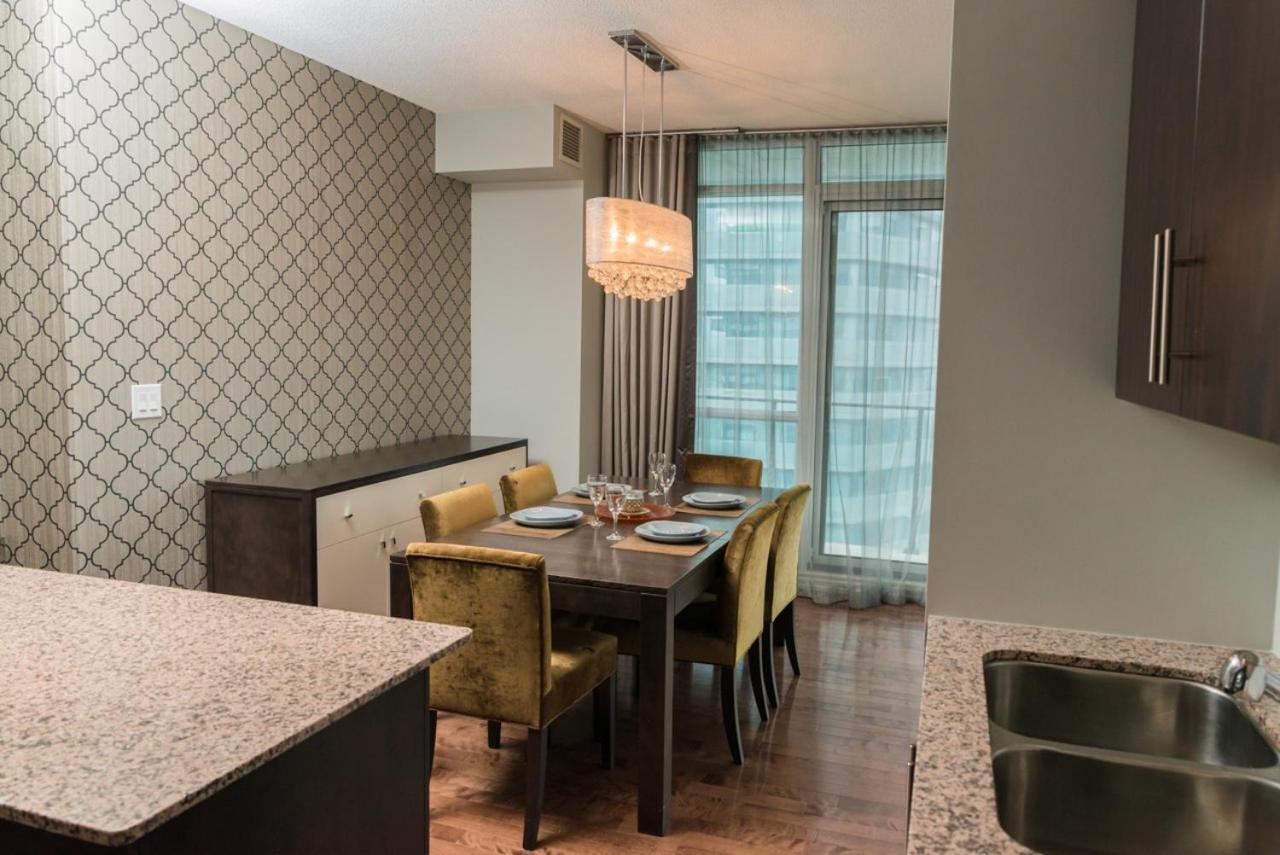 Sarkar Suites - Maple Leaf Square โตรอนโต ภายนอก รูปภาพ