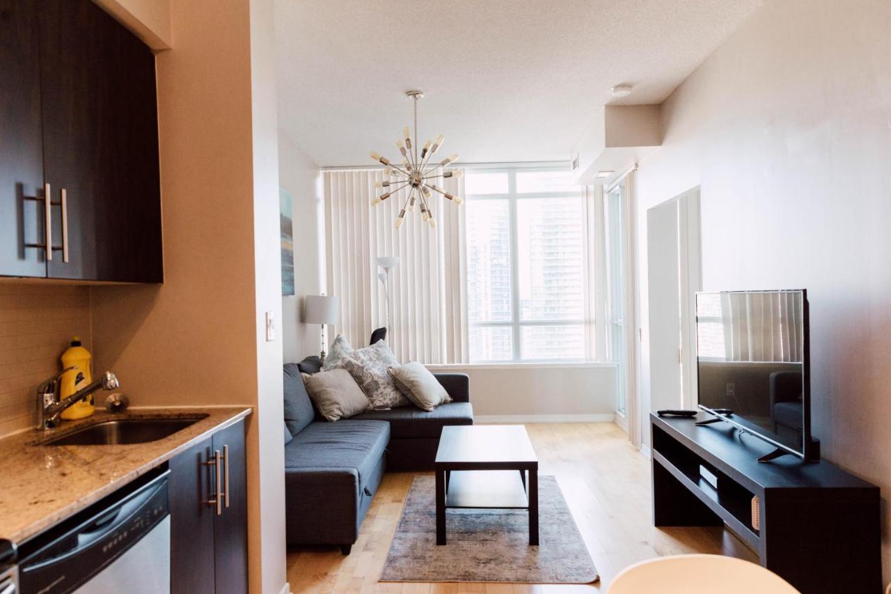 Sarkar Suites - Maple Leaf Square โตรอนโต ภายนอก รูปภาพ